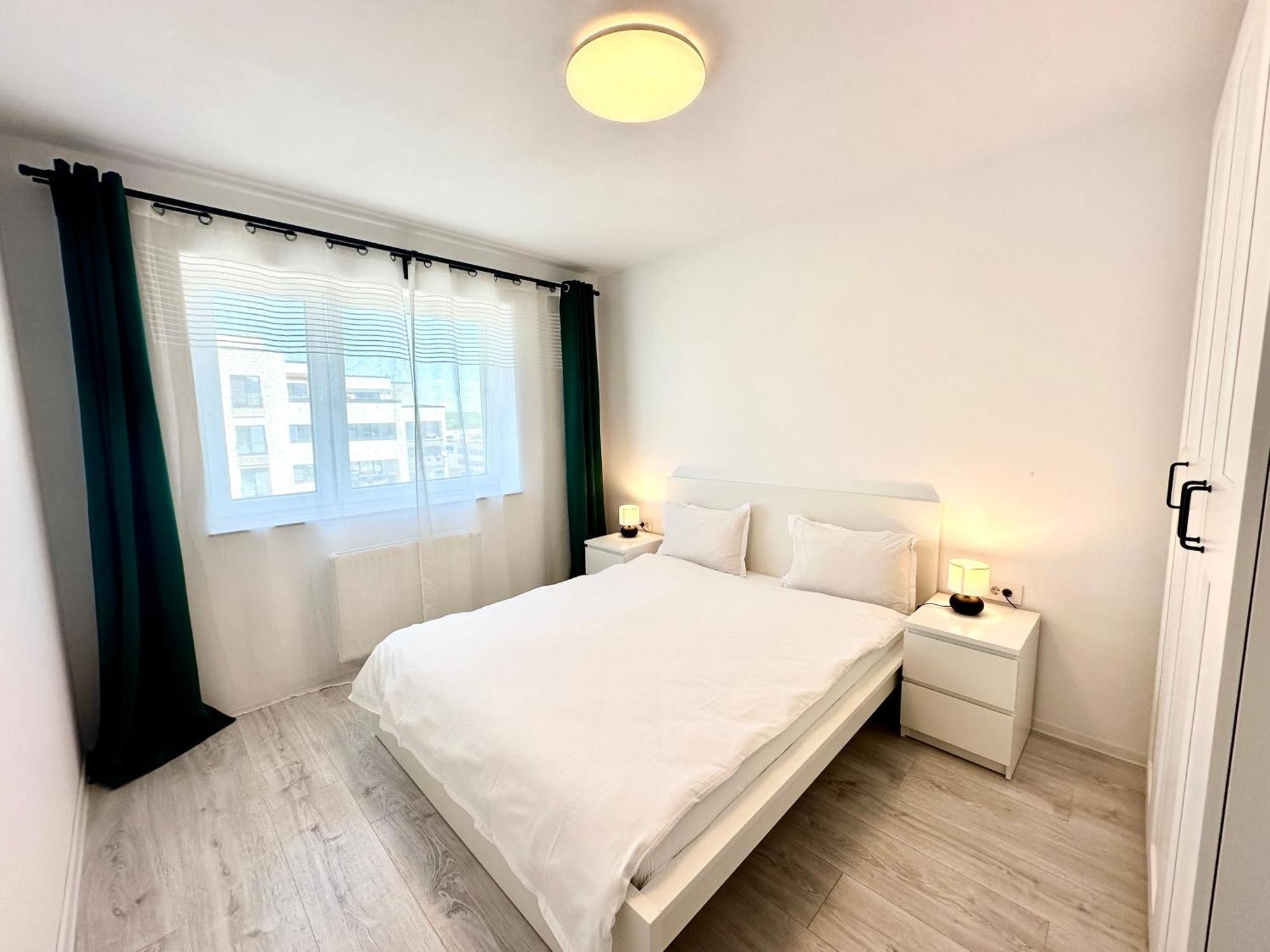 Kasper Coresi Mall - Rise Private Apartments & Suites Brasov Exterior photo